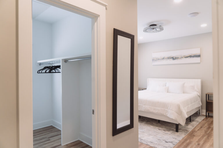 Bedroom 2 – walk-in closet